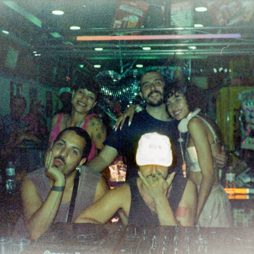 @luanagbrant - CALDO 2022 CALDO CREW - SAMUEL & LYNNA abraçando.